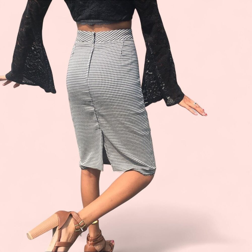 Houndstooth Pencil Skirt/ Office Skirt - Picture 4 of 4